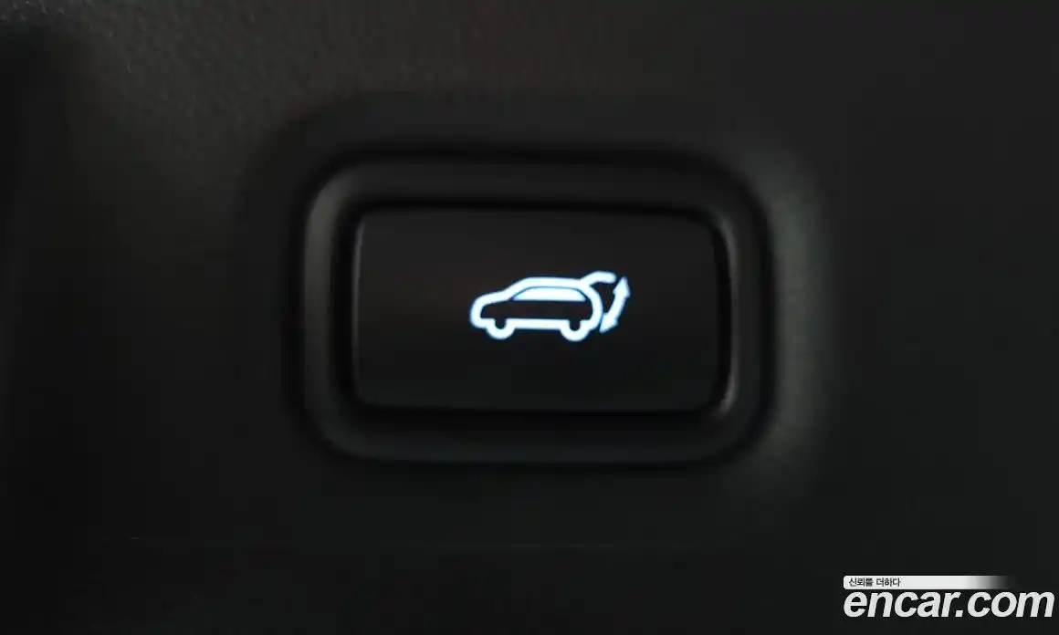 Hyundai Santa Fe 2023 1.6 Автомат в Москве № 111852, фото 10