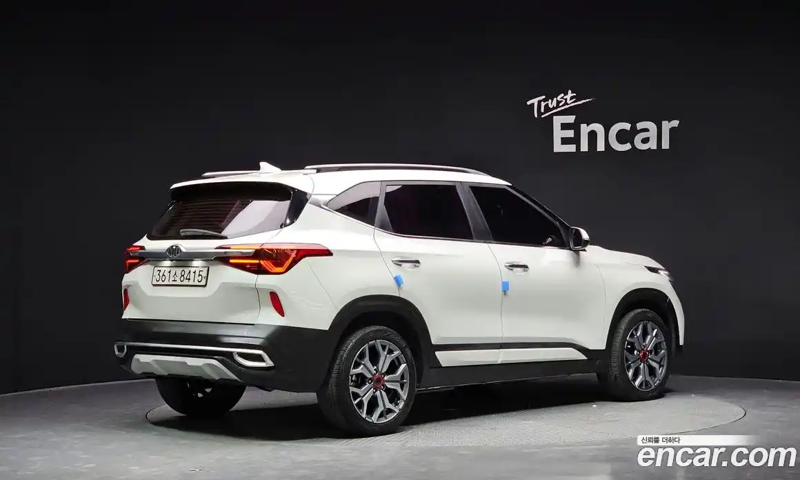 Kia Seltos 2020 1.6 Автомат в Москве № 120982, фото 16