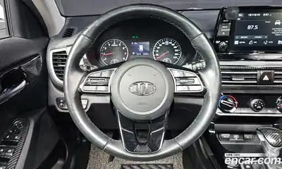 Kia Seltos 2020 1.6 Автомат в Москве № 120982, миниатюра 2