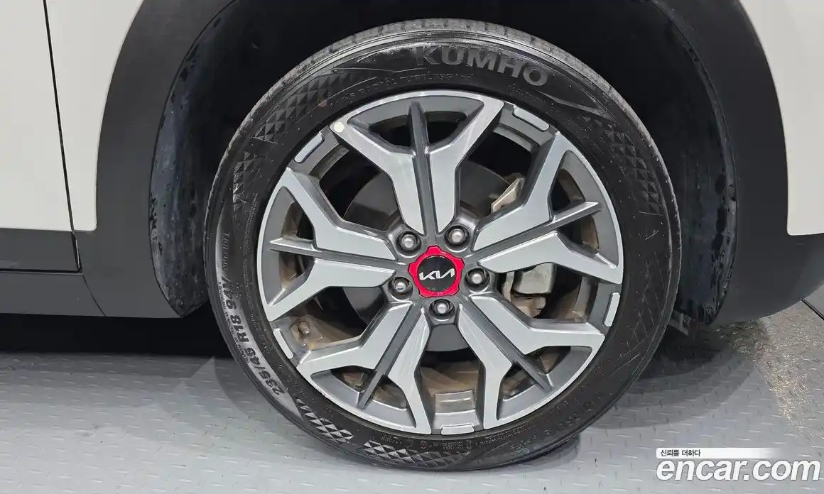 Kia Seltos 2023 1.6 Автомат в Москве № 123048, фото 13