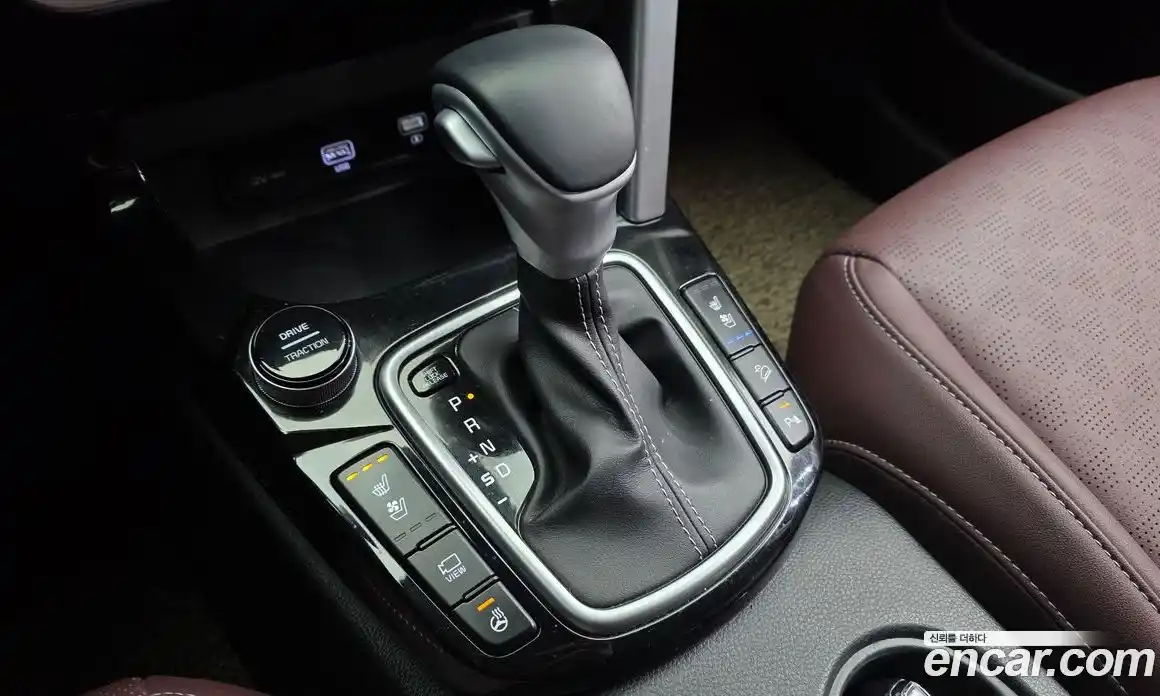 Kia Seltos 2023 1.6 Автомат в Москве № 123048, фото 4