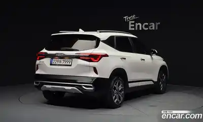 Kia Seltos 2023 1.6 Автомат в Москве № 123048, миниатюра 8