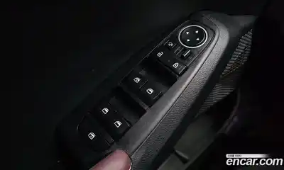 Kia Seltos 2023 1.6 Автомат в Москве № 123048, миниатюра 10