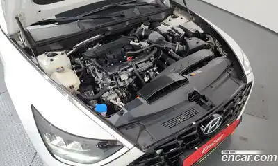 Hyundai Sonata 2022 1.6 Автомат в Москве № 123395, миниатюра 3