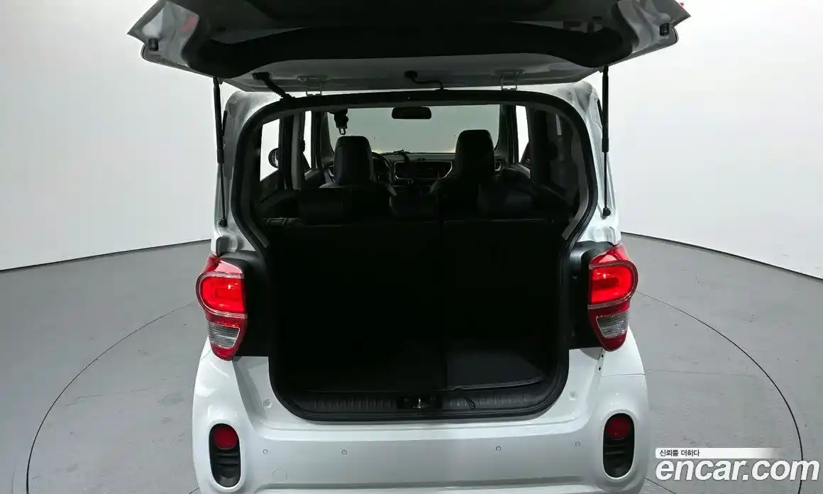 Kia Ray 2021 1.0 Автомат в Москве № 124404, фото 18