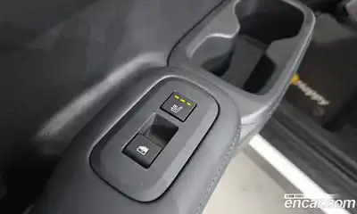 Hyundai Santa Fe 2024 1.6 Автомат в Москве № 124632, миниатюра 5