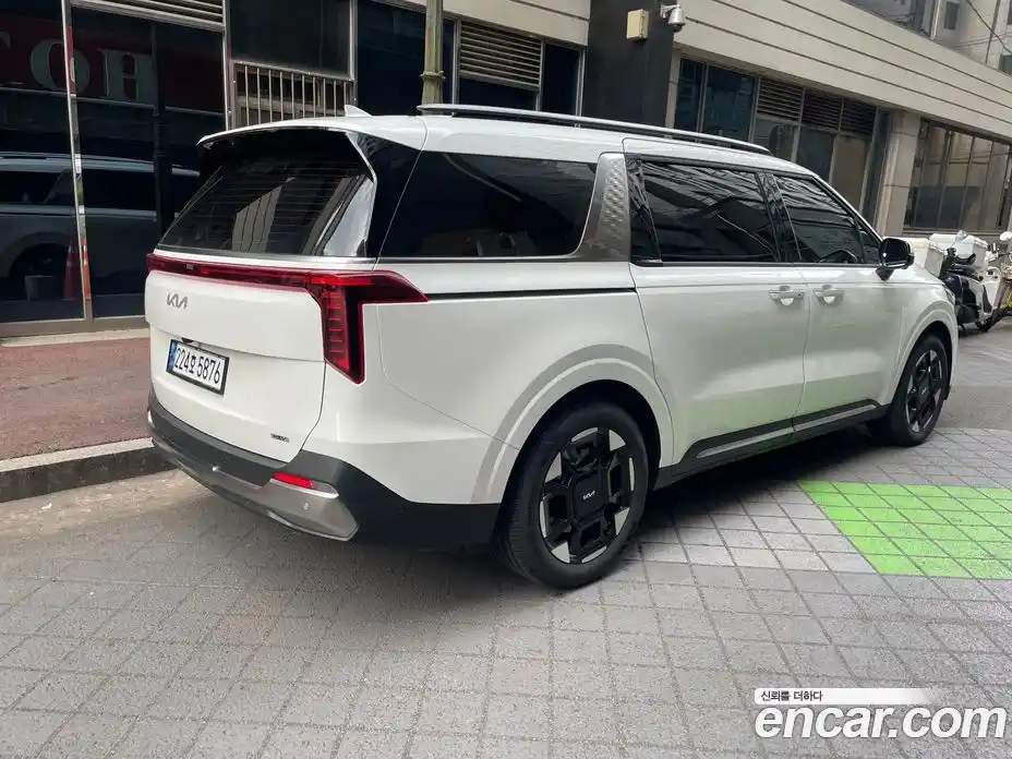 Kia Canival 2024 1.6 Автомат в Москве № 12763, фото 7