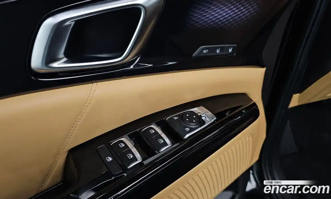 Kia Canival 2023 3.5 Автомат в Москве № 128728, фото 17