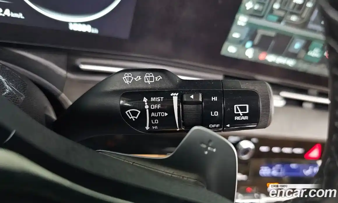 Kia Canival 2023 3.5 Автомат в Москве № 128728, фото 18