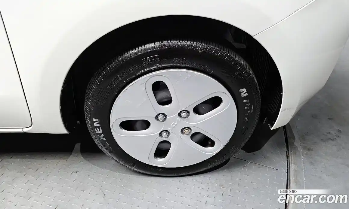 Kia Ray 2024 1.0 Автомат в Москве № 130399, фото 6