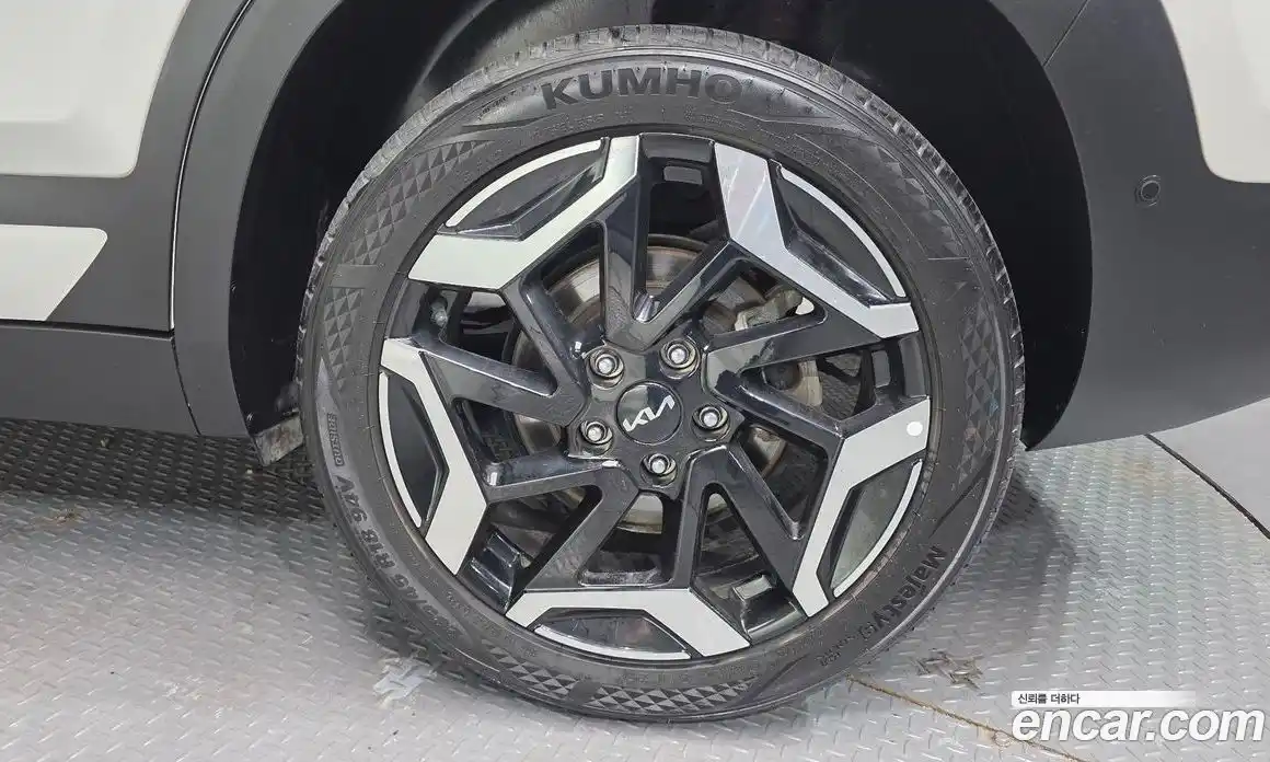 Kia Seltos 2023 1.6 Автомат в Москве № 132439, фото 14