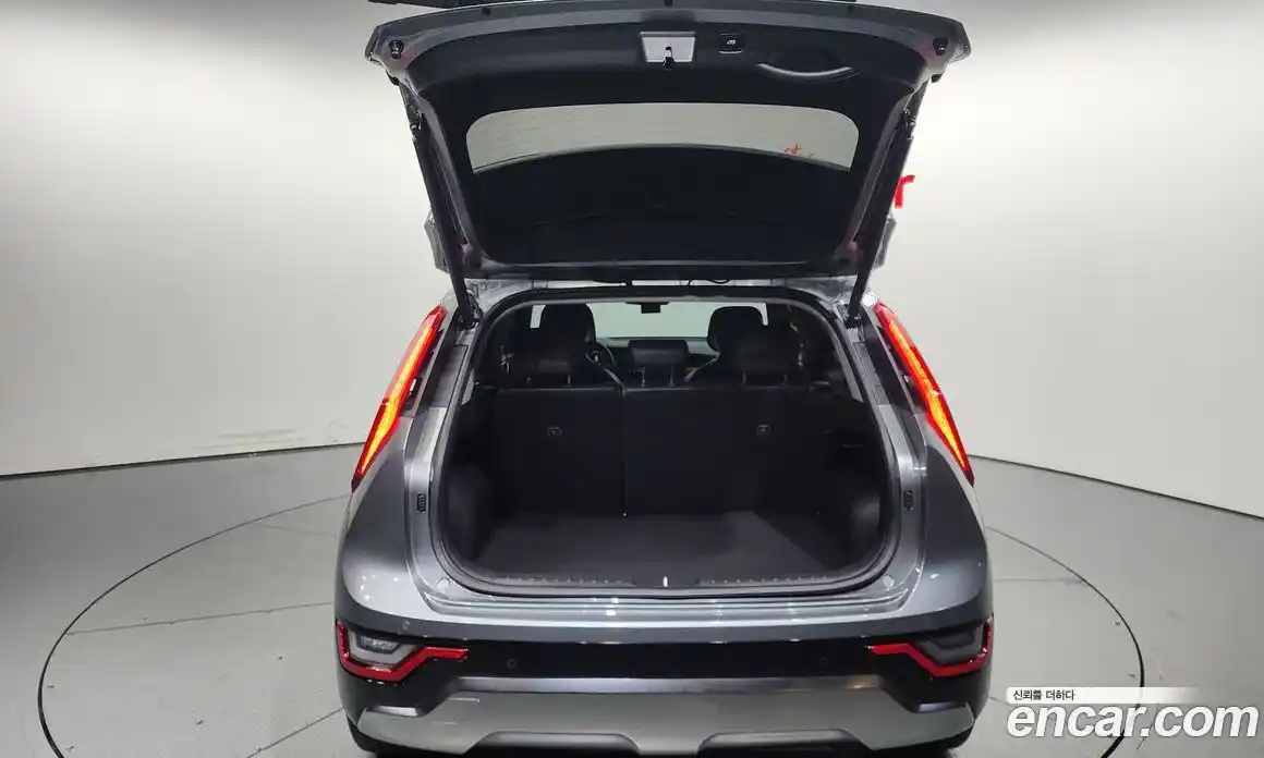 Kia Niro 2022 1.6 Автомат в Москве № 132948, фото 11