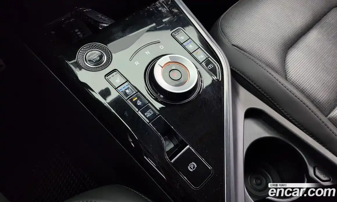 Kia Niro 2022 1.6 Автомат в Москве № 132948, фото 4