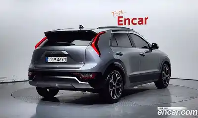 Kia Niro 2022 1.6 Автомат в Москве № 132948, миниатюра 6