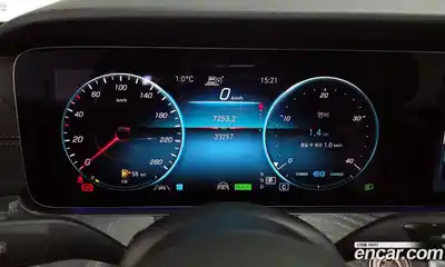 Mercedes-Benz E-Class 2023 2.0 Автомат в Москве № 136118, миниатюра 8