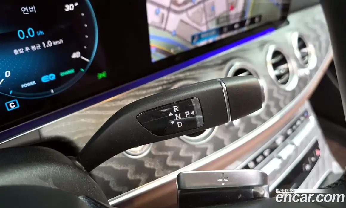 Mercedes-Benz E-Class 2023 2.0 Автомат в Москве № 136118, фото 9