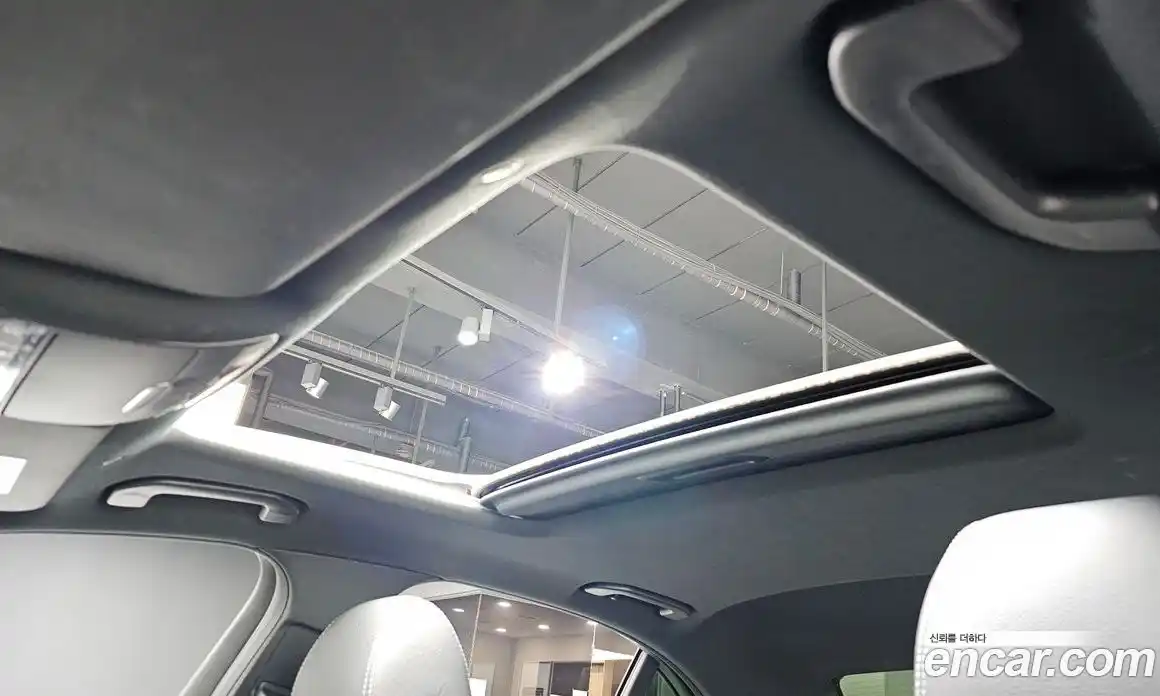 Mercedes-Benz E-Class 2023 2.0 Автомат в Москве № 137045, фото 19