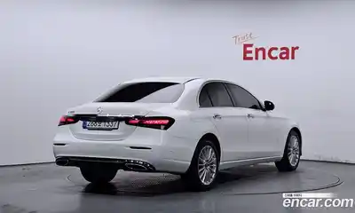 Mercedes-Benz E-Class 2023 2.0 Автомат в Москве № 137045, миниатюра 2