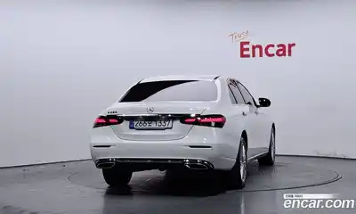 Mercedes-Benz E-Class 2023 2.0 Автомат в Москве № 137045, миниатюра 4