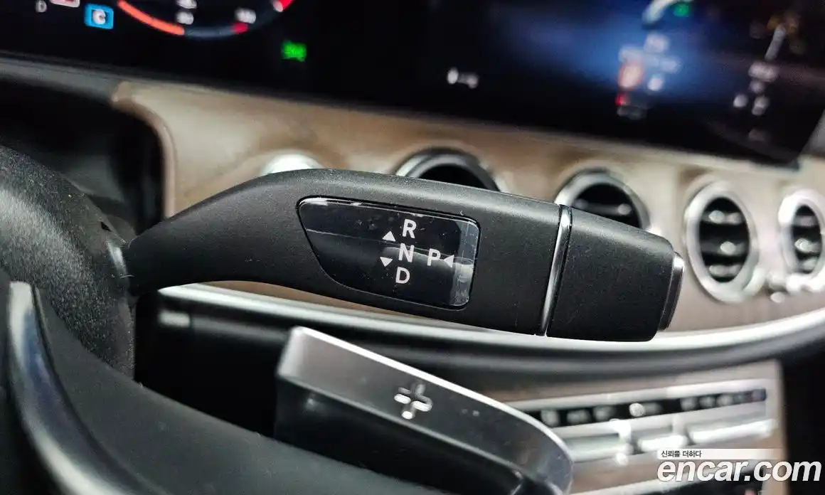 Mercedes-Benz E-Class 2023 2.0 Автомат в Москве № 137045, фото 9