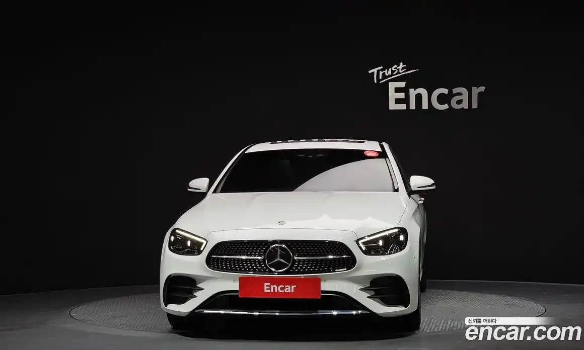 Mercedes-Benz E-Class 2023 2.0 Автомат в Москве № 139773, фото 4