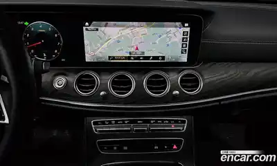 Mercedes-Benz E-Class 2023 2.0 Автомат в Москве № 139773, миниатюра 10