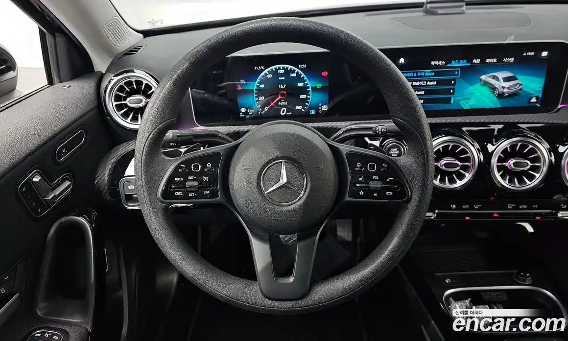 Mercedes-Benz A-Class 2020 2.0 Автомат в Москве № 141551, фото 14