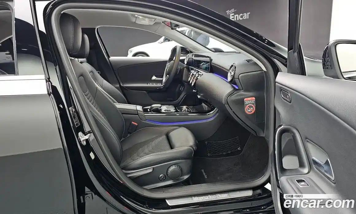 Mercedes-Benz A-Class 2020 2.0 Автомат в Москве № 141551, фото 10