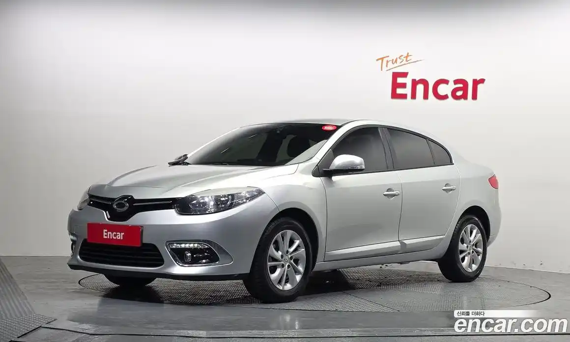 Renault SM3 2015 1.6 Автомат в Москве № 147964, фото 13