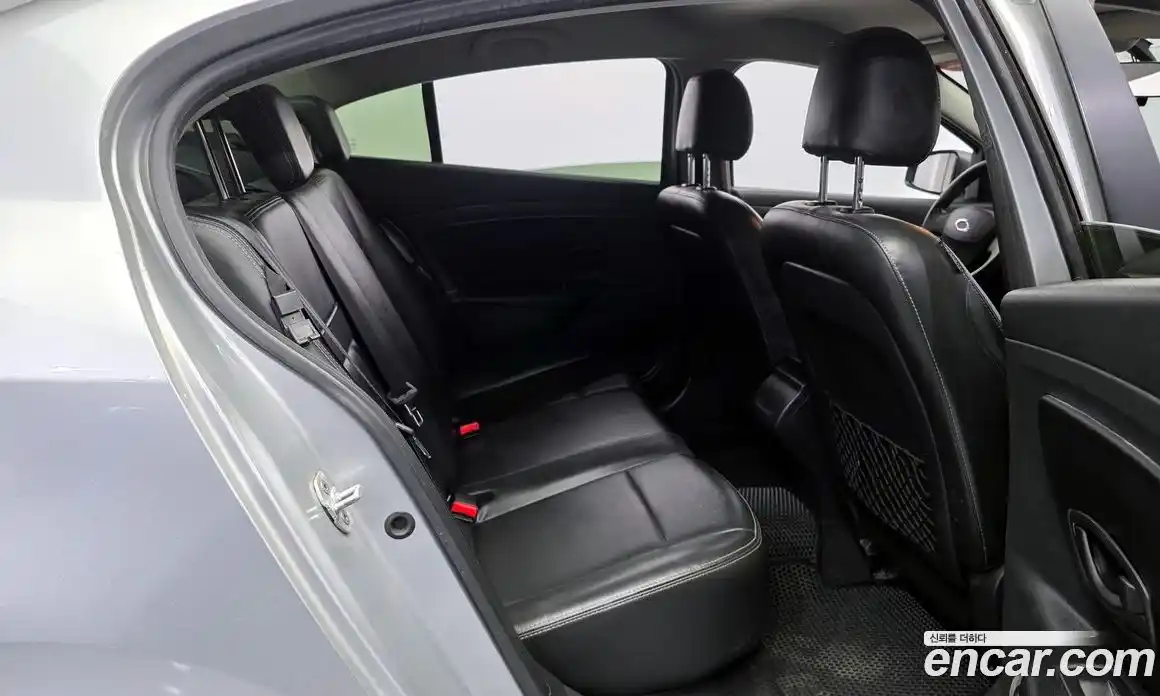 Renault SM3 2015 1.6 Автомат в Москве № 147964, фото 17