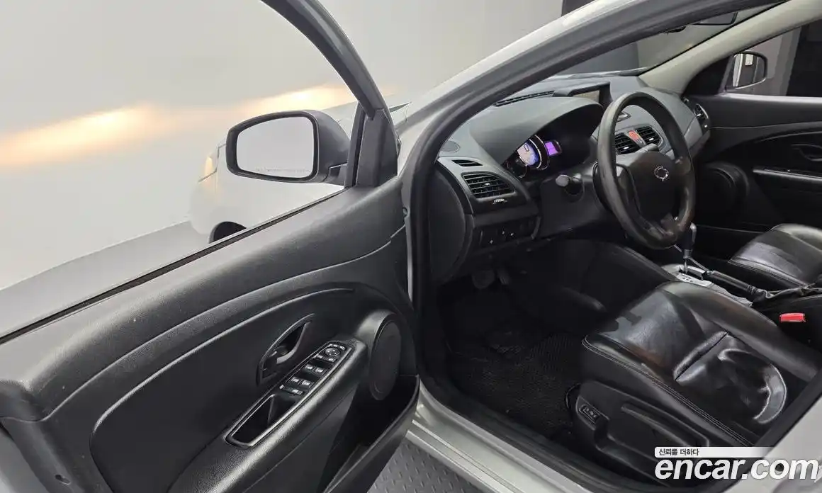 Renault SM3 2015 1.6 Автомат в Москве № 147964, фото 18