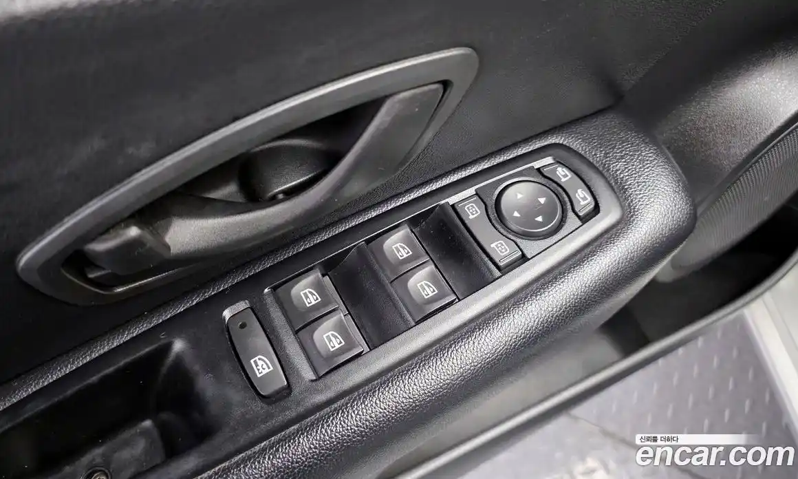 Renault SM3 2015 1.6 Автомат в Москве № 147964, фото 4