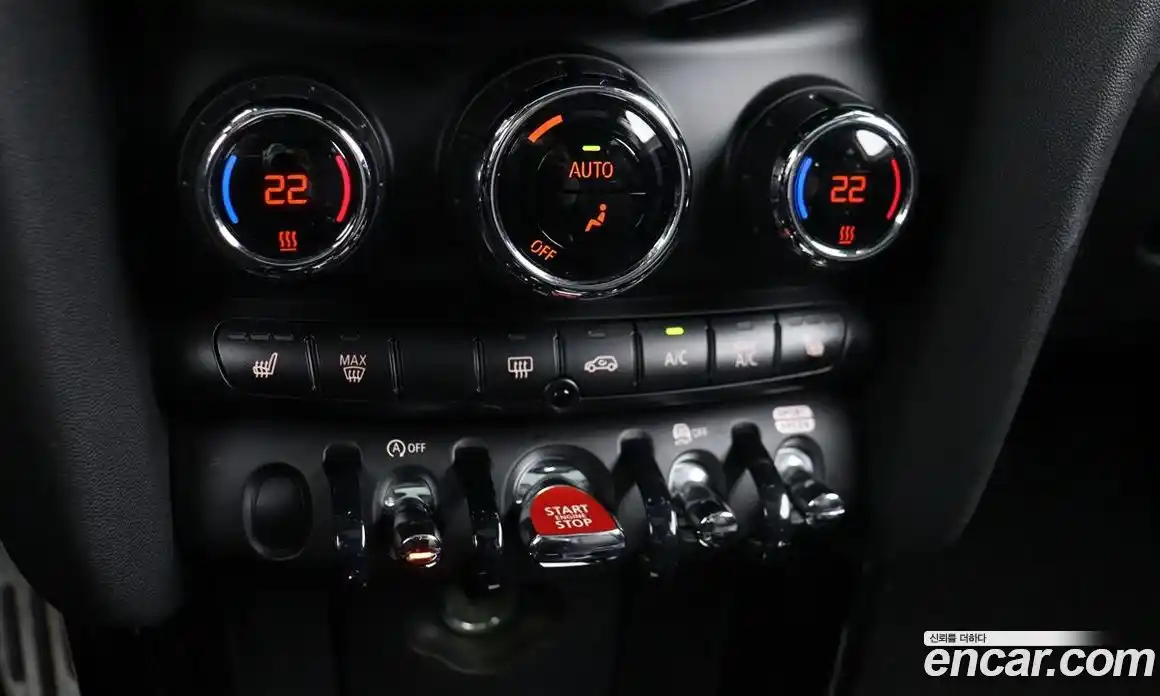 Mini Cooper 2020 1.5 Автомат в Москве № 149315, фото 17