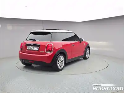 Mini Cooper 2020 1.5 Автомат в Москве № 149315, миниатюра 2