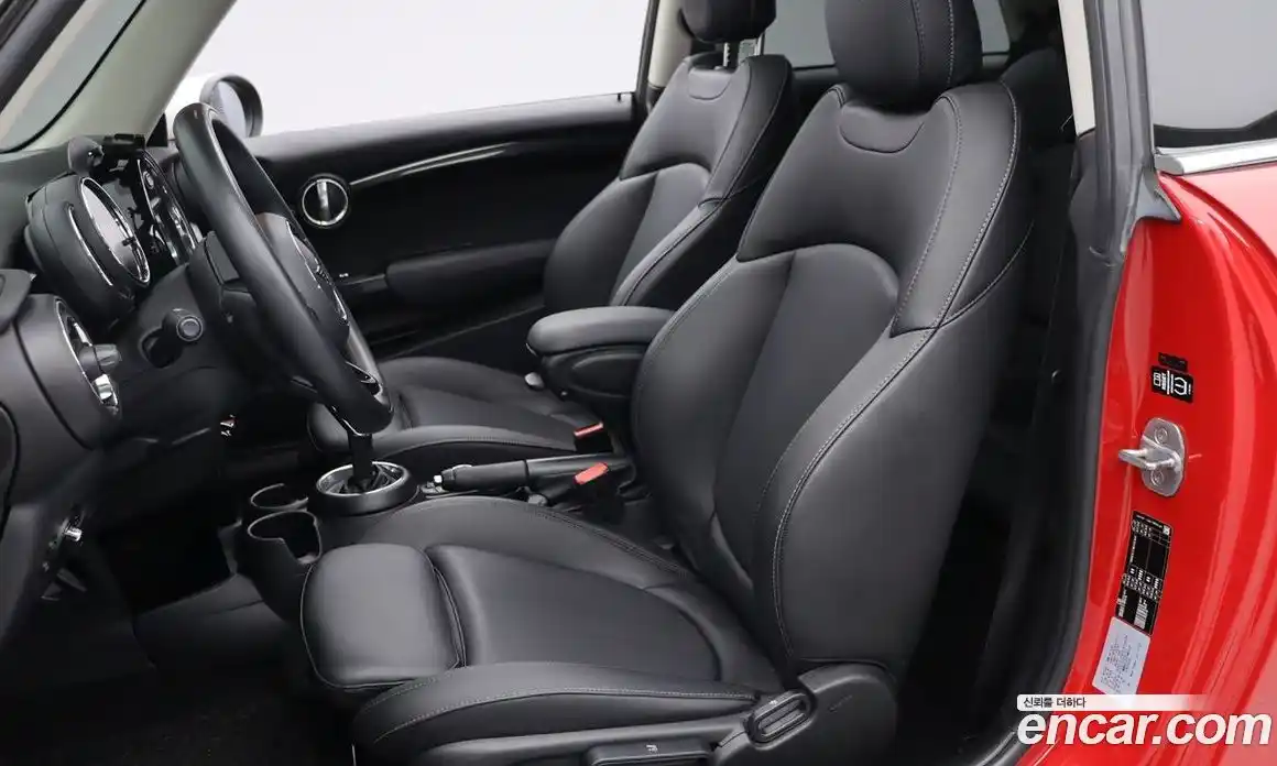 Mini Cooper 2020 1.5 Автомат в Москве № 149315, фото 9