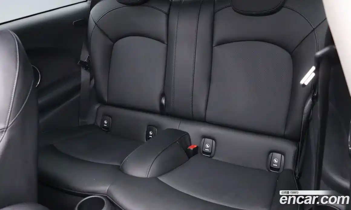 Mini Cooper 2020 1.5 Автомат в Москве № 149315, фото 10