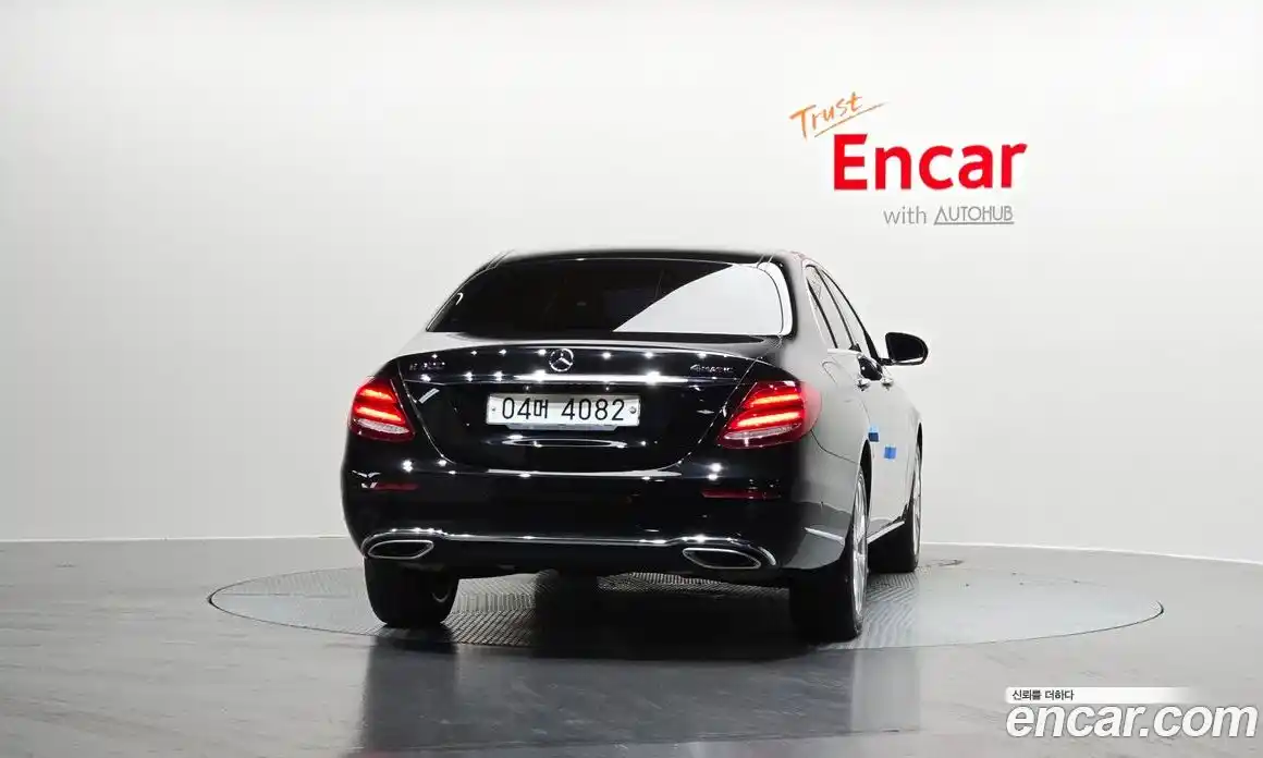 Mercedes-Benz E-Class 2018 2.0 Автомат в Москве № 150708, фото 14