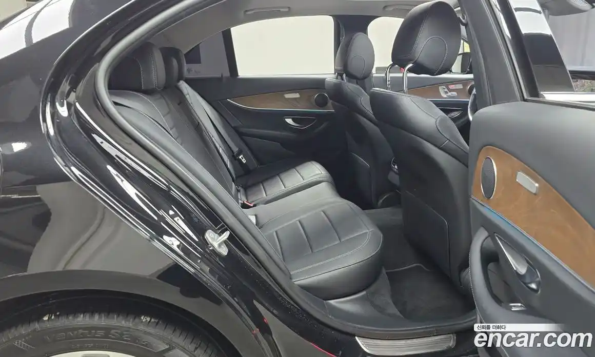 Mercedes-Benz E-Class 2018 2.0 Автомат в Москве № 150708, фото 5