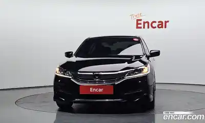 Honda Accord 2017 2.4 Автомат в Москве № 151922, миниатюра 3