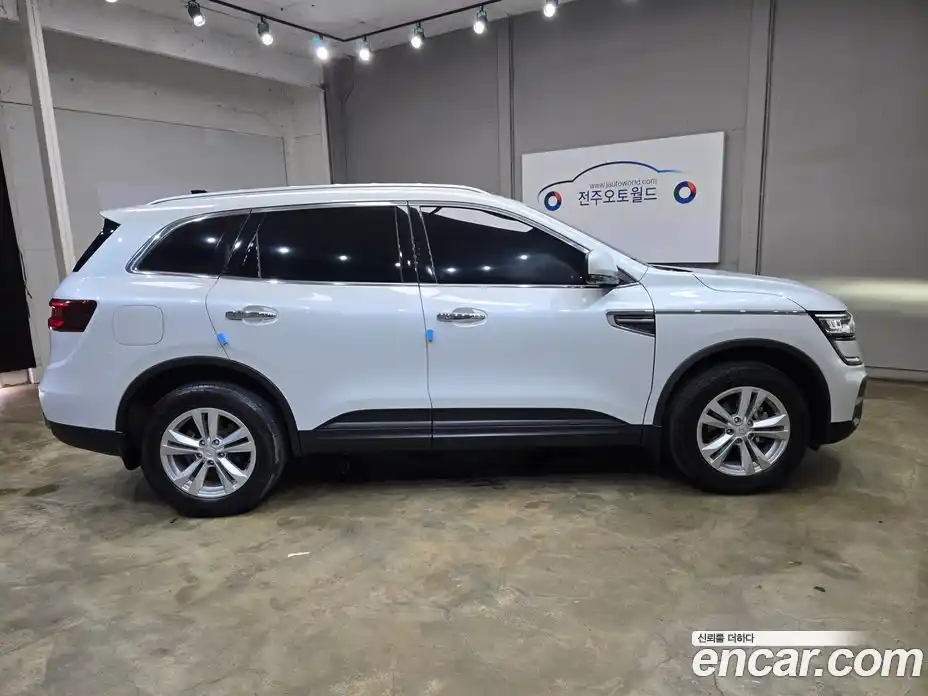 Renault QM6 2024 2.0 Автомат в Москве № 152231, фото 3