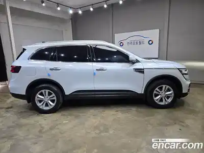 Renault QM6 2024 2.0 Автомат в Москве № 152231, миниатюра 3