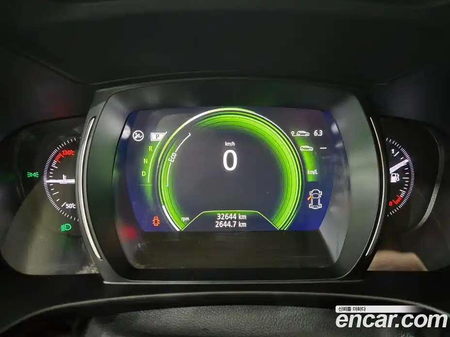 Renault QM6 2024 2.0 Автомат в Москве № 152231, фото 9