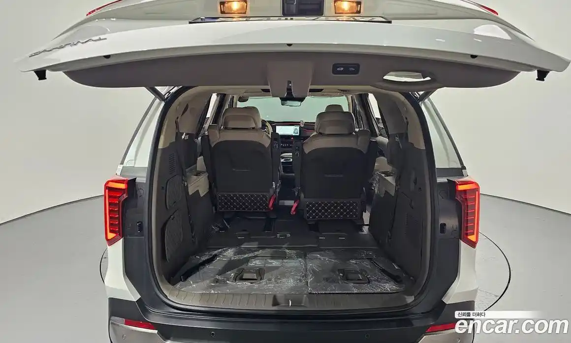 Kia Canival 2024 3.5 Автомат в Москве № 15315, фото 19