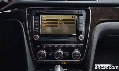 Volkswagen Passat 2015 1.8 Автомат в Москве № 153349, миниатюра 11