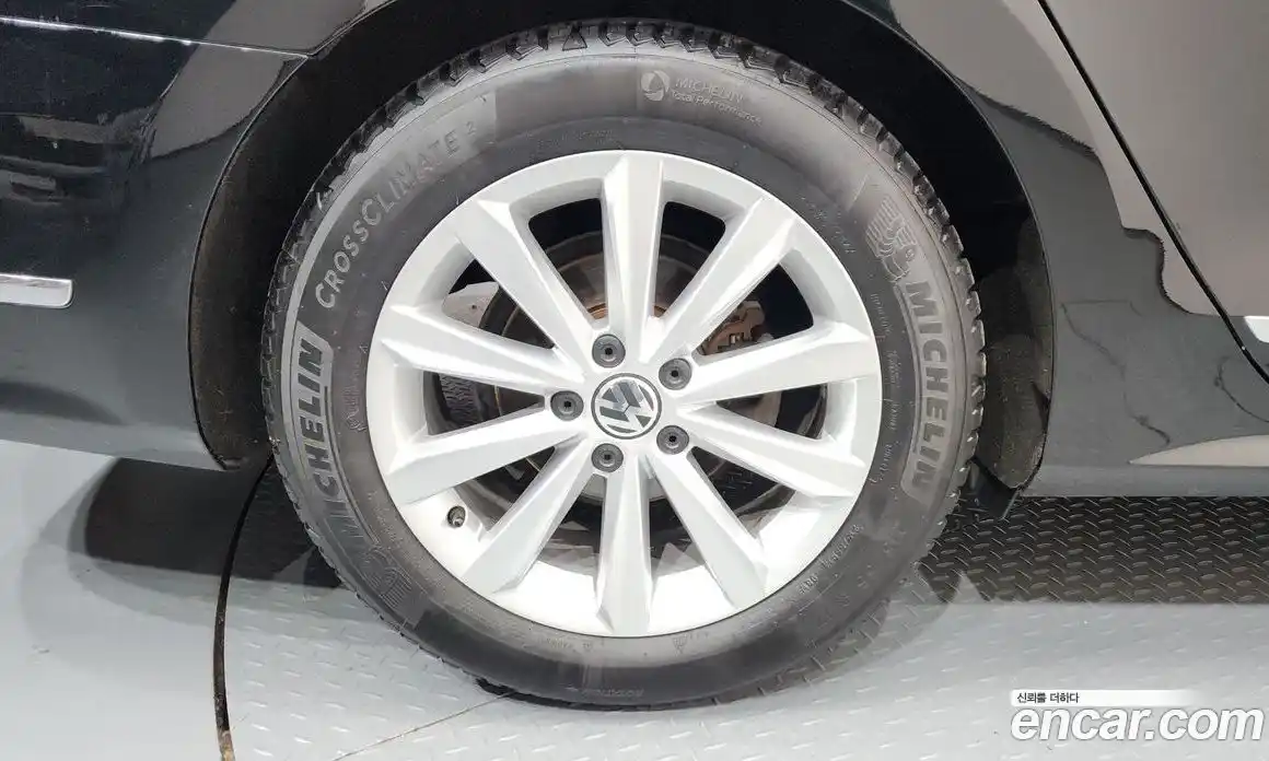 Volkswagen Passat 2015 1.8 Автомат в Москве № 153349, фото 15