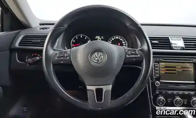 Volkswagen Passat 2015 1.8 Автомат в Москве № 153349, миниатюра 3