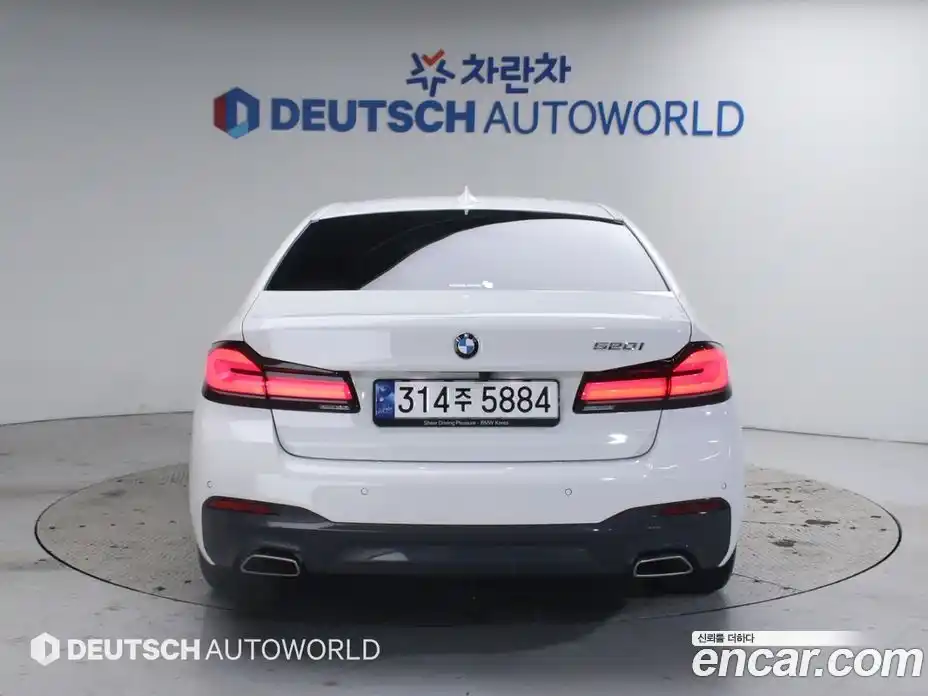 BMW 5-Series 2023 2.0 Автомат в Москве № 154240, фото 4