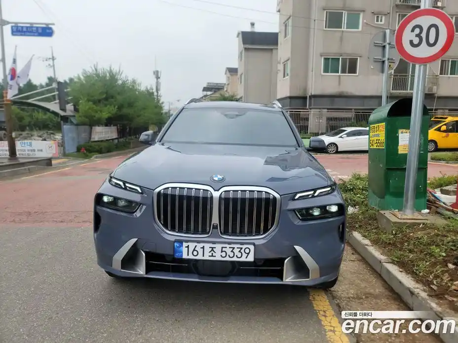 BMW X7 2023 3.0 Автомат в Москве № 154553, фото 3