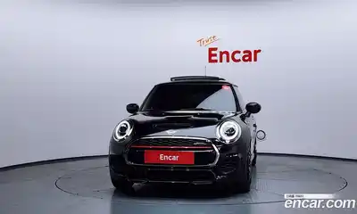 Mini Cooper 2021 2.0 Автомат в Москве № 156446, миниатюра 3