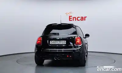 Mini Cooper 2021 2.0 Автомат в Москве № 156446, миниатюра 4